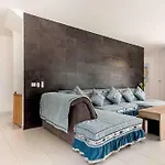 Villa Big Tauro With Private Heated Saltwater Pool & Jacuzzi & Bbq & Game & Arcade Games *