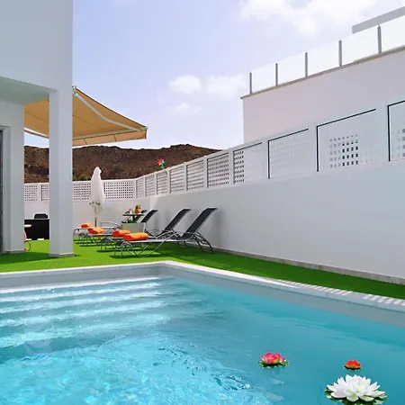 Big Tauro With Private Heated Saltwater Pool & Jacuzzi & Bbq & Game & Arcade Games Villa Mogan