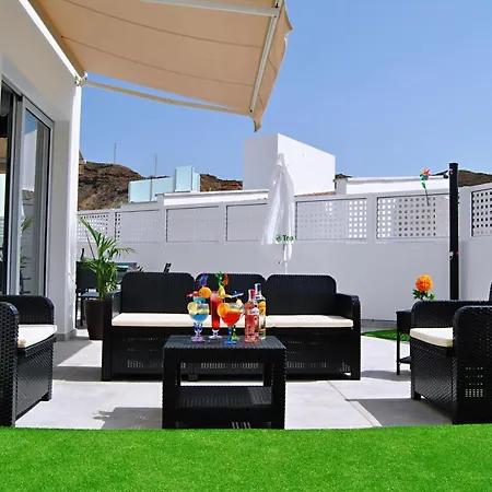 Big Tauro With Private Heated Saltwater Pool & Jacuzzi & Bbq & Game & Arcade Games
